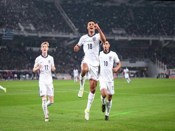 Tin bóng đá 15/11: Tuyển Anh thắng dễ tại Nations League